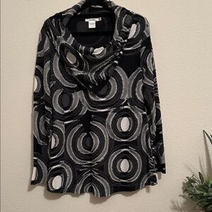 Elegant Black and Gray Circle Pattern Cowl Neck Sweater